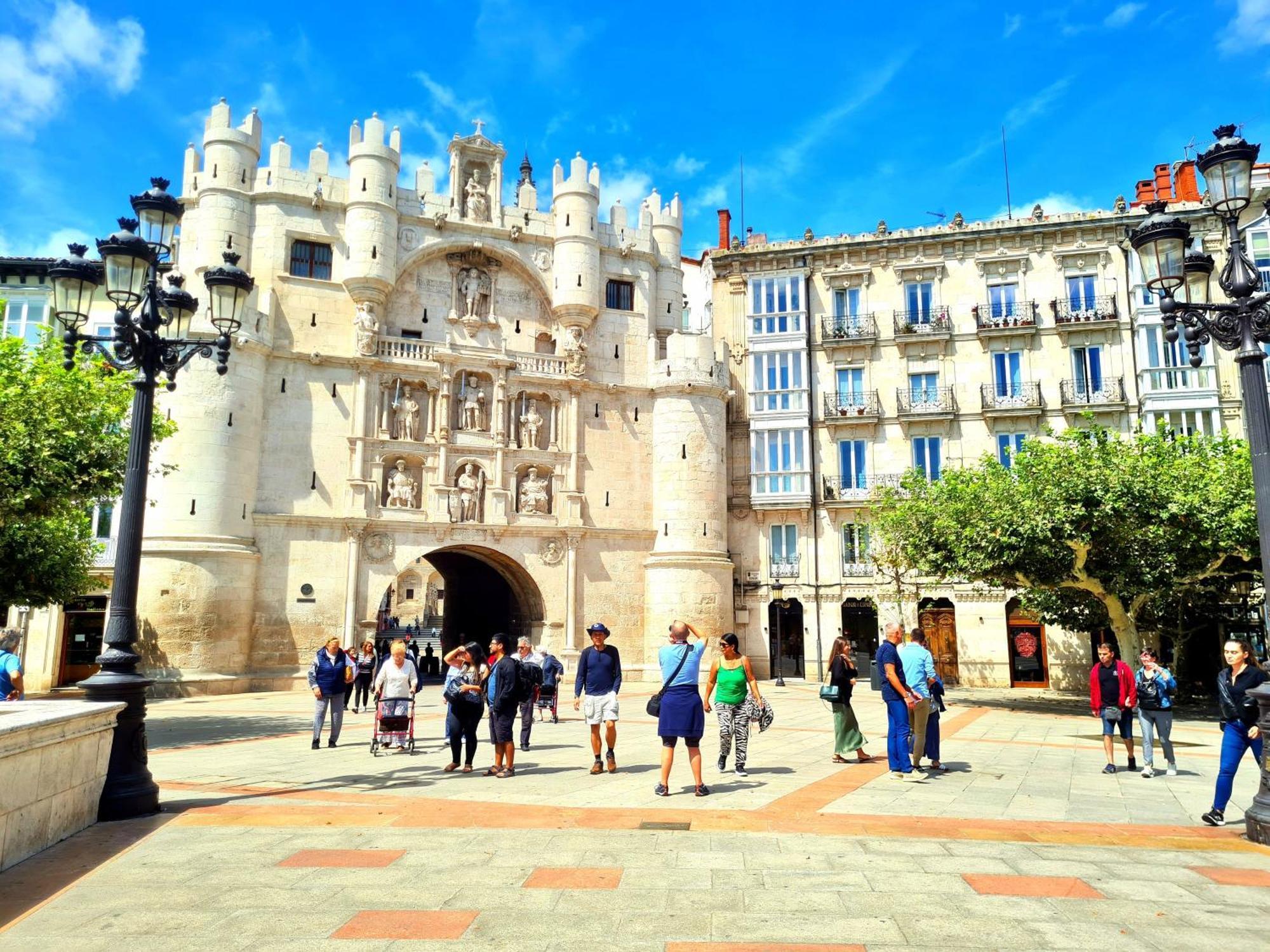 Urban Burgos Hotel Exterior photo