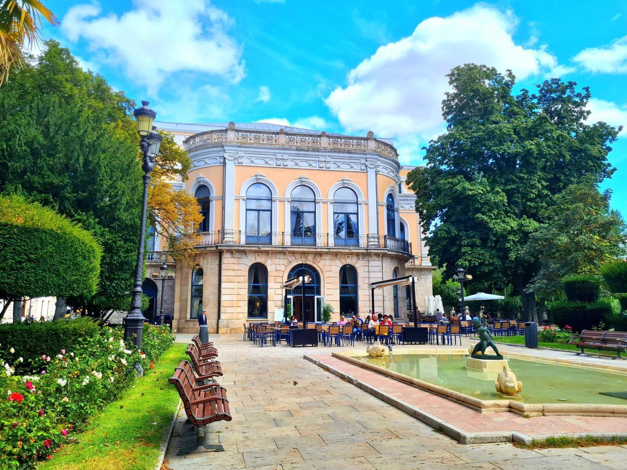 Urban Burgos Hotel Exterior photo