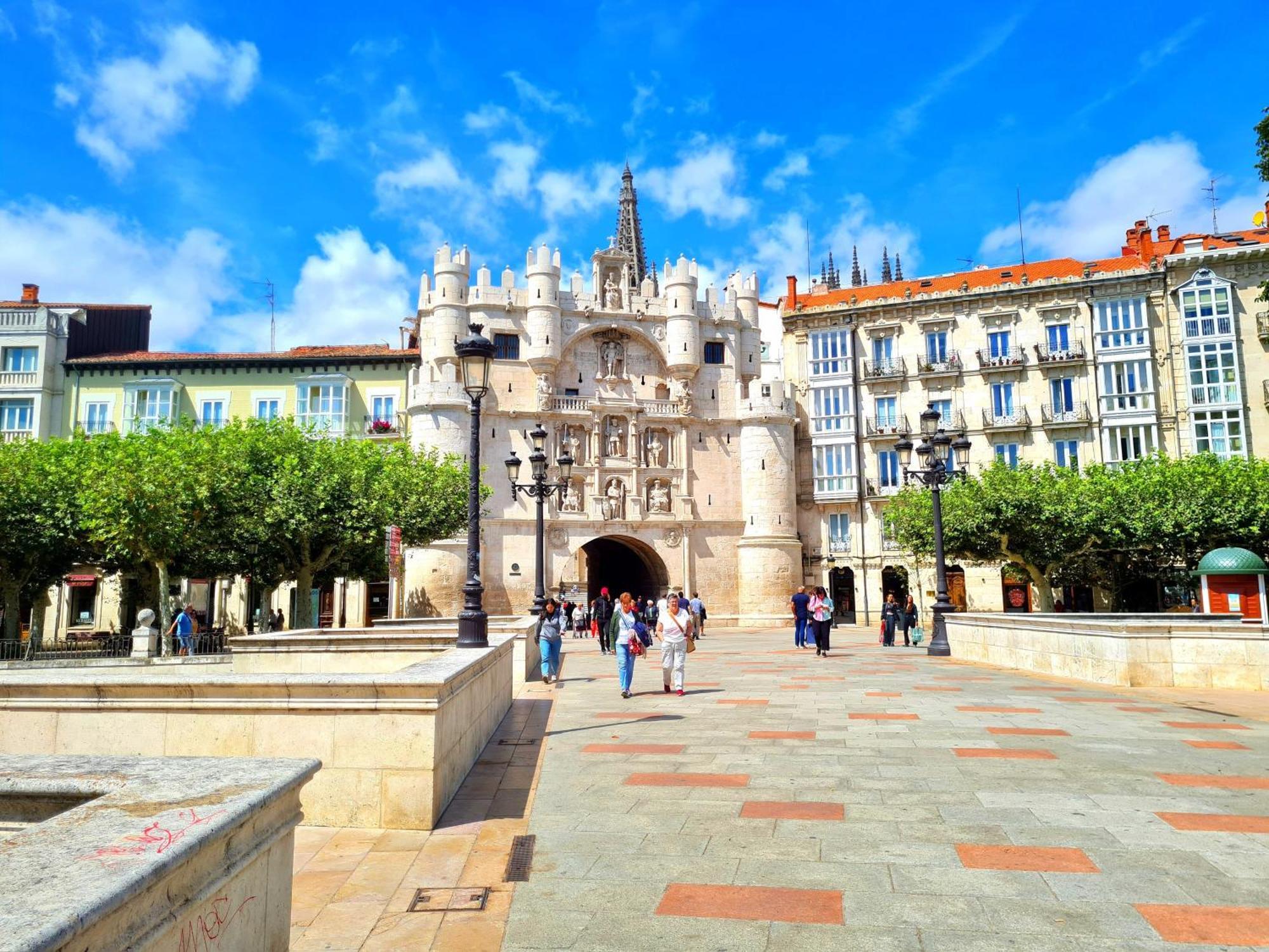 Urban Burgos Hotel Exterior photo
